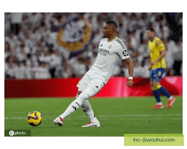 皇马官方确认阿拉巴伤情恢复进度落后预期情况